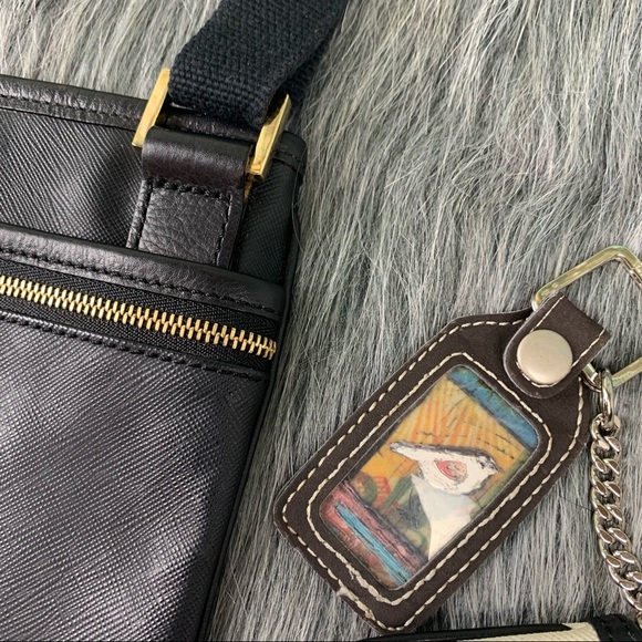 L.A.M.B. Crossbody Purse & Keychain Wallet. Gwen Stefani - Picture 3 of 12